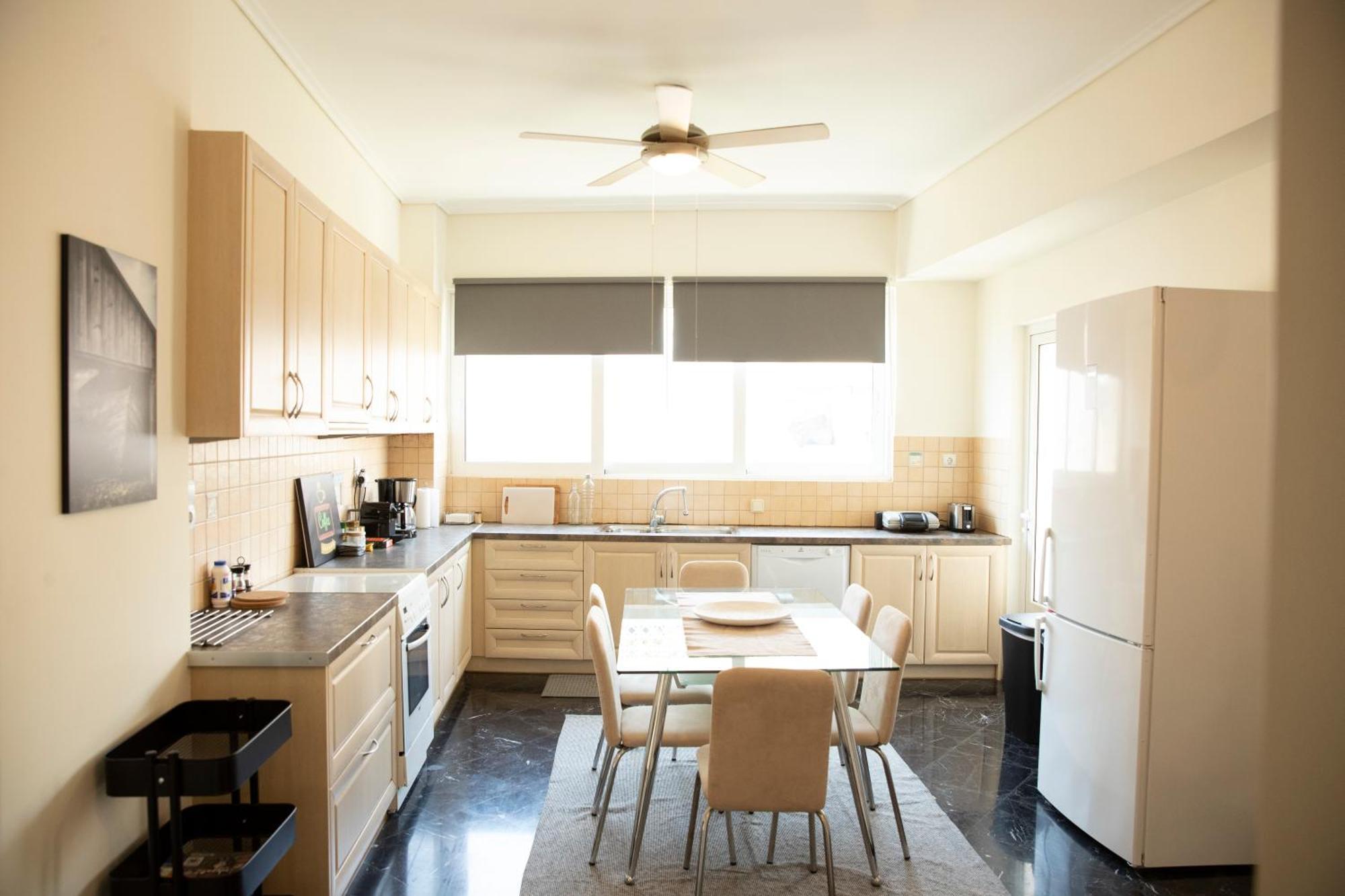 Spacious Glyfada Golf 4Br -Near Beach + Shops Atenas Exterior foto